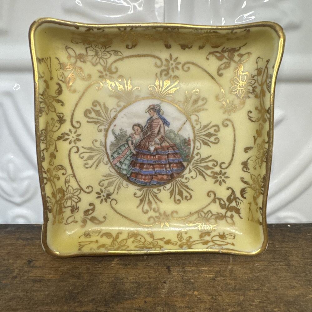 Vtg. M&R USA Porcelain Butter Pat Pin Tray Ring Dish Victorian Gold Gilt